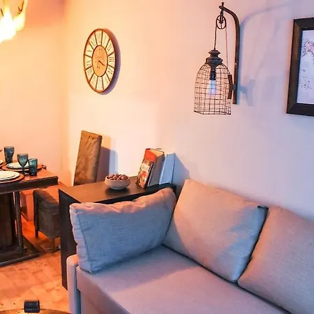 Karina Art One Bedroom